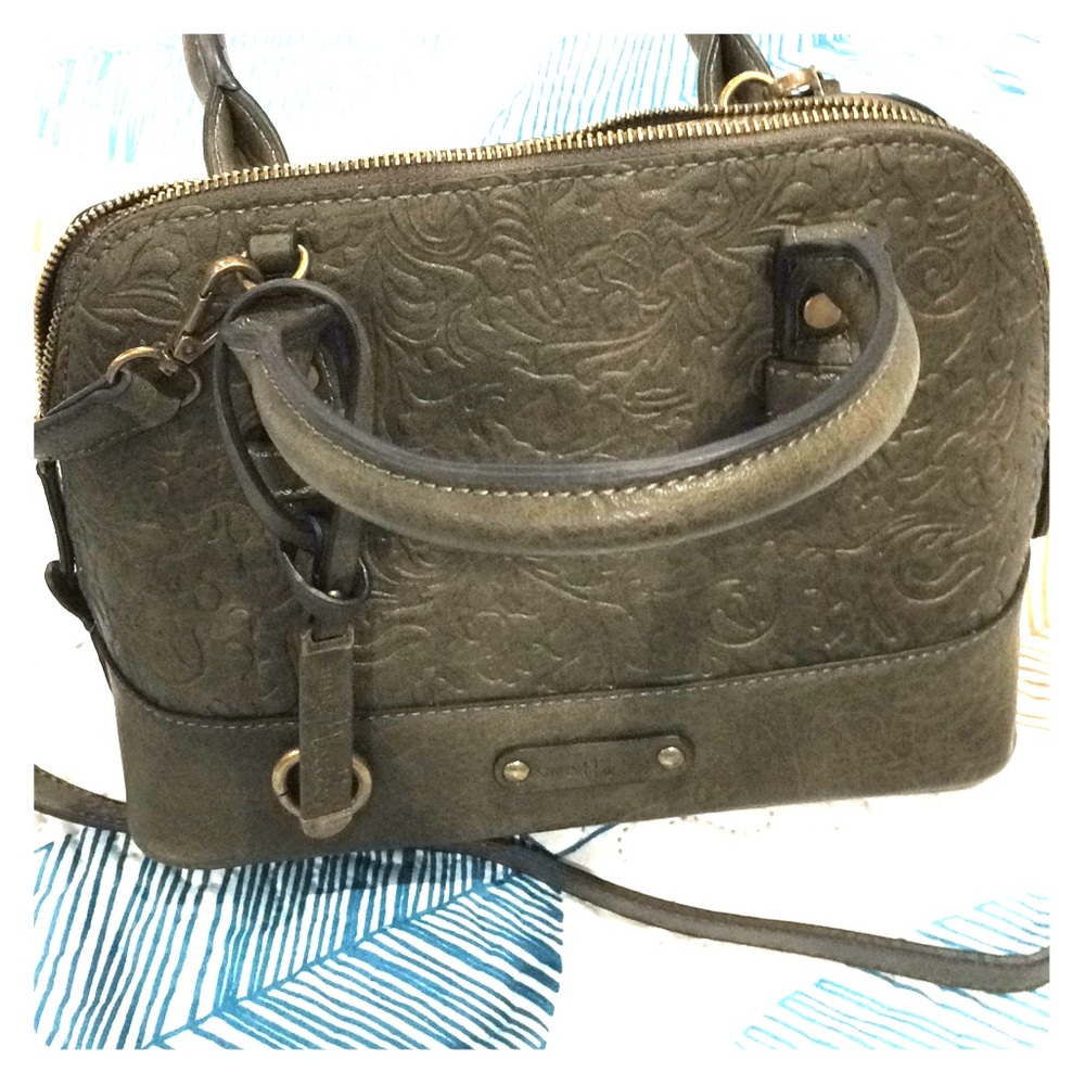 Simply Noelle olive green handbag!